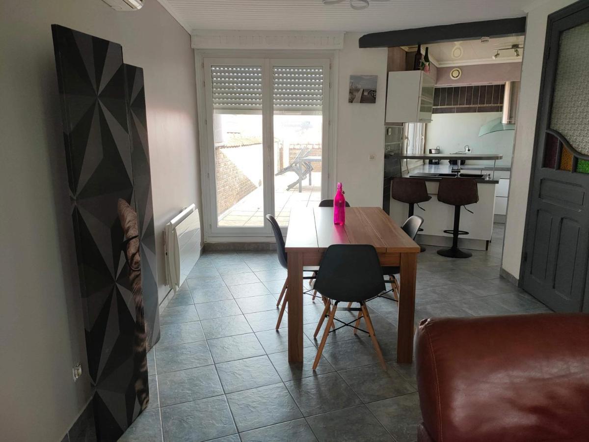 Appartement 2 Chambres Spacieuses Avec Terrasse Brouckerque Exterior foto